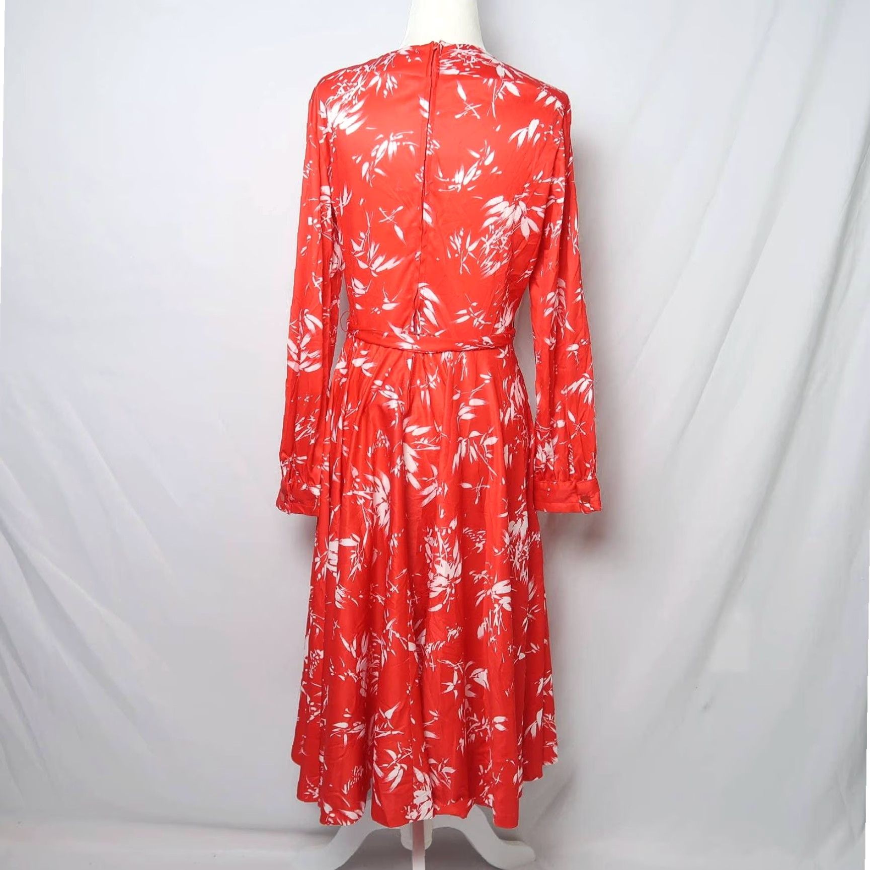 Vintage VINTAGE 70s red and white tropical leaf print A-line midi dress S Size S / US 4 / IT 40 - 4 Thumbnail