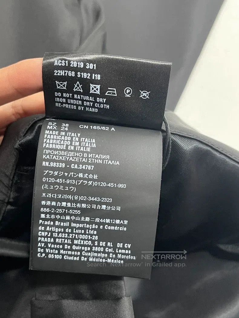 Prada Prada Nylon Shorts with Triangle Logo. Size US 38 / EU 54 - 7 Thumbnail