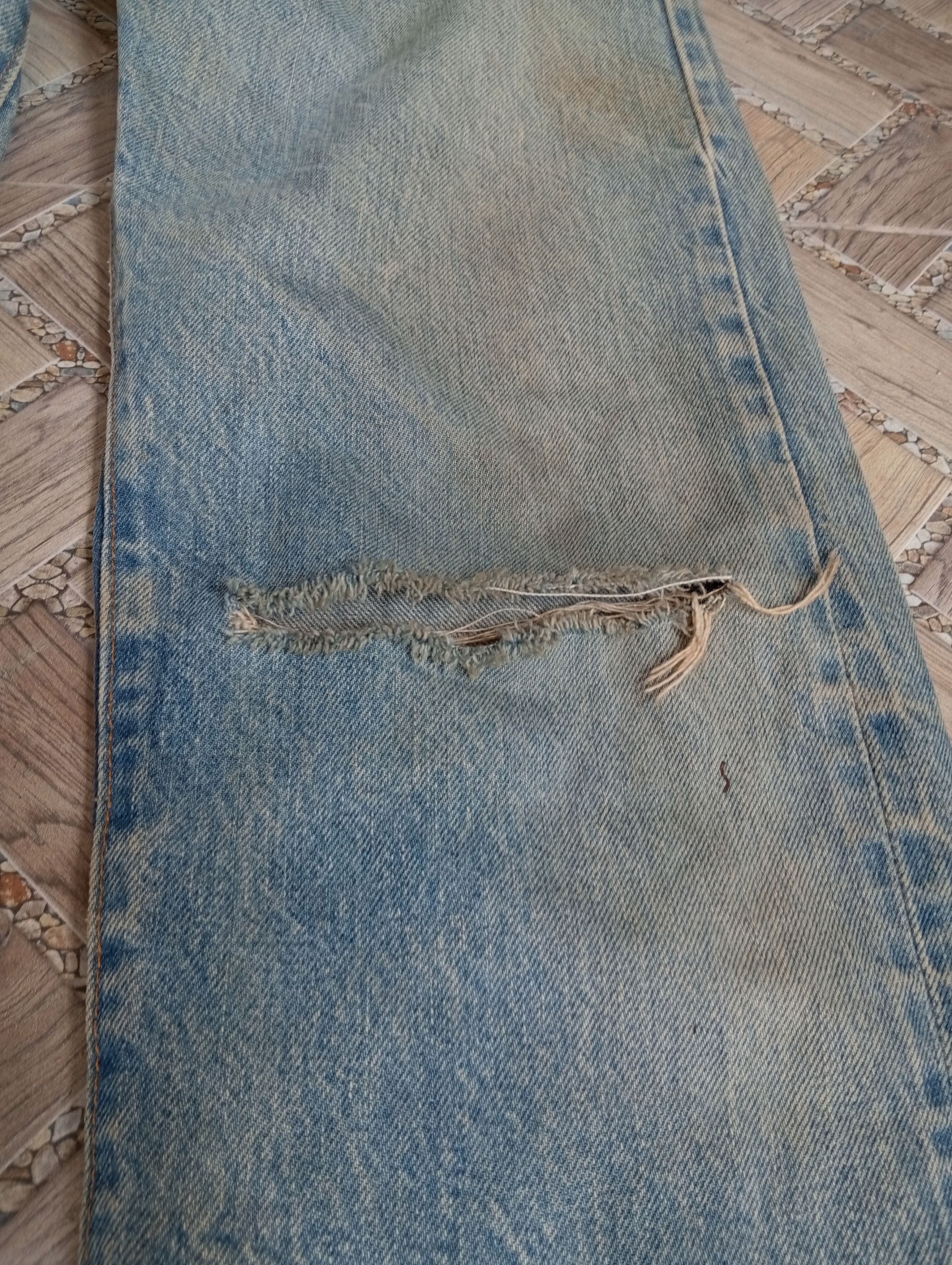Levi's Vintage Clothing VTG 70's distressed Levi's 501 rendim Size US 31 - 13 Thumbnail