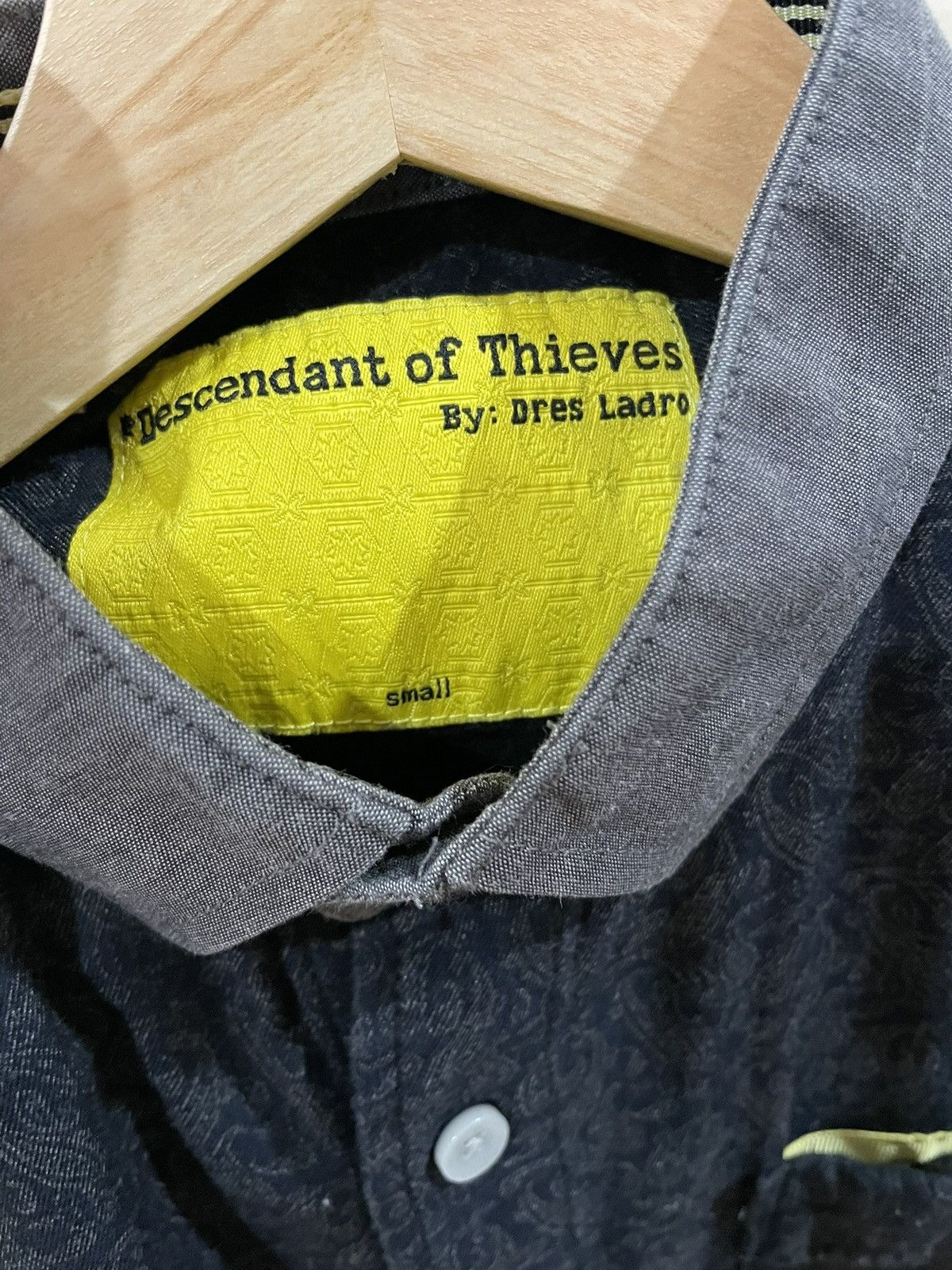 Descendant of Thieves Short sleeve button-up Size US S / EU 44-46 / 1 - 3 Thumbnail