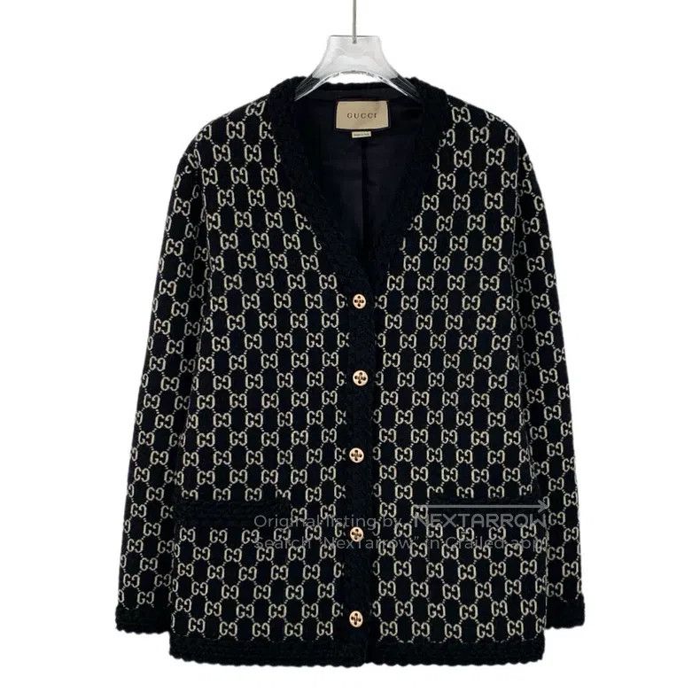 Gucci gucci Black logo jacquard full-print wool V-neck single-br Size XS / US 0-2 / IT 36-38 - 1 Thumbnail