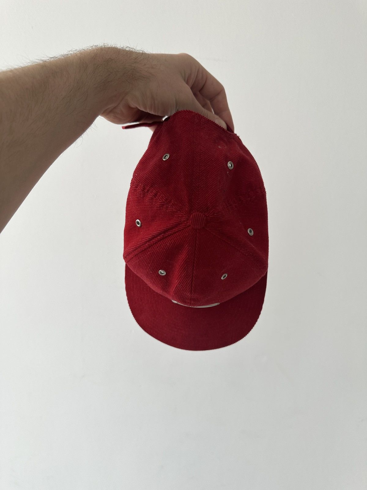 Nike 90s Nike Red Corduroy Baseball Cap with Metal Swoosh Size ONE SIZE - 10 Thumbnail
