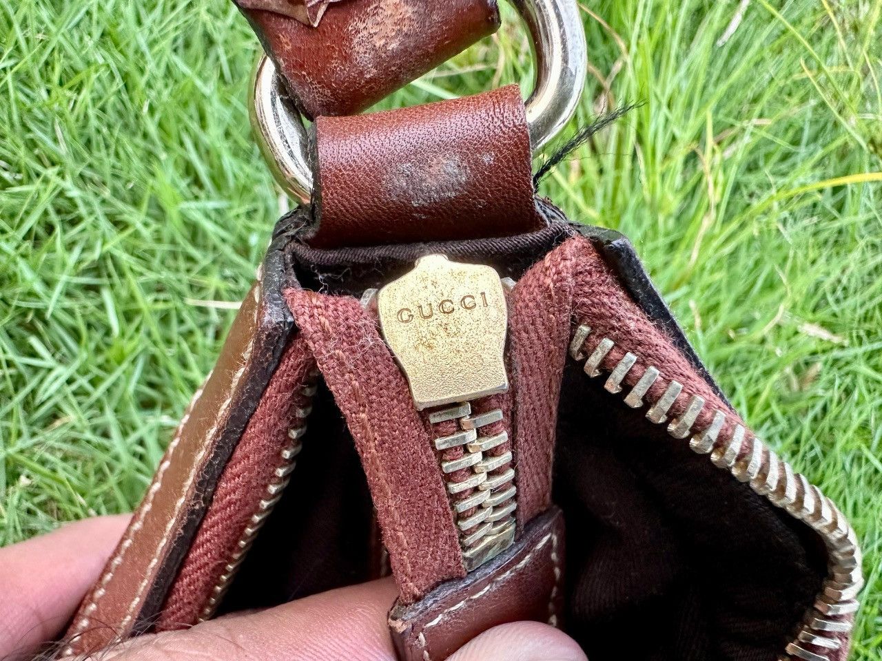 Gucci Authentic Gucci Charmy Leather Medium Hobo Bag Size ONE SIZE - 11 Thumbnail