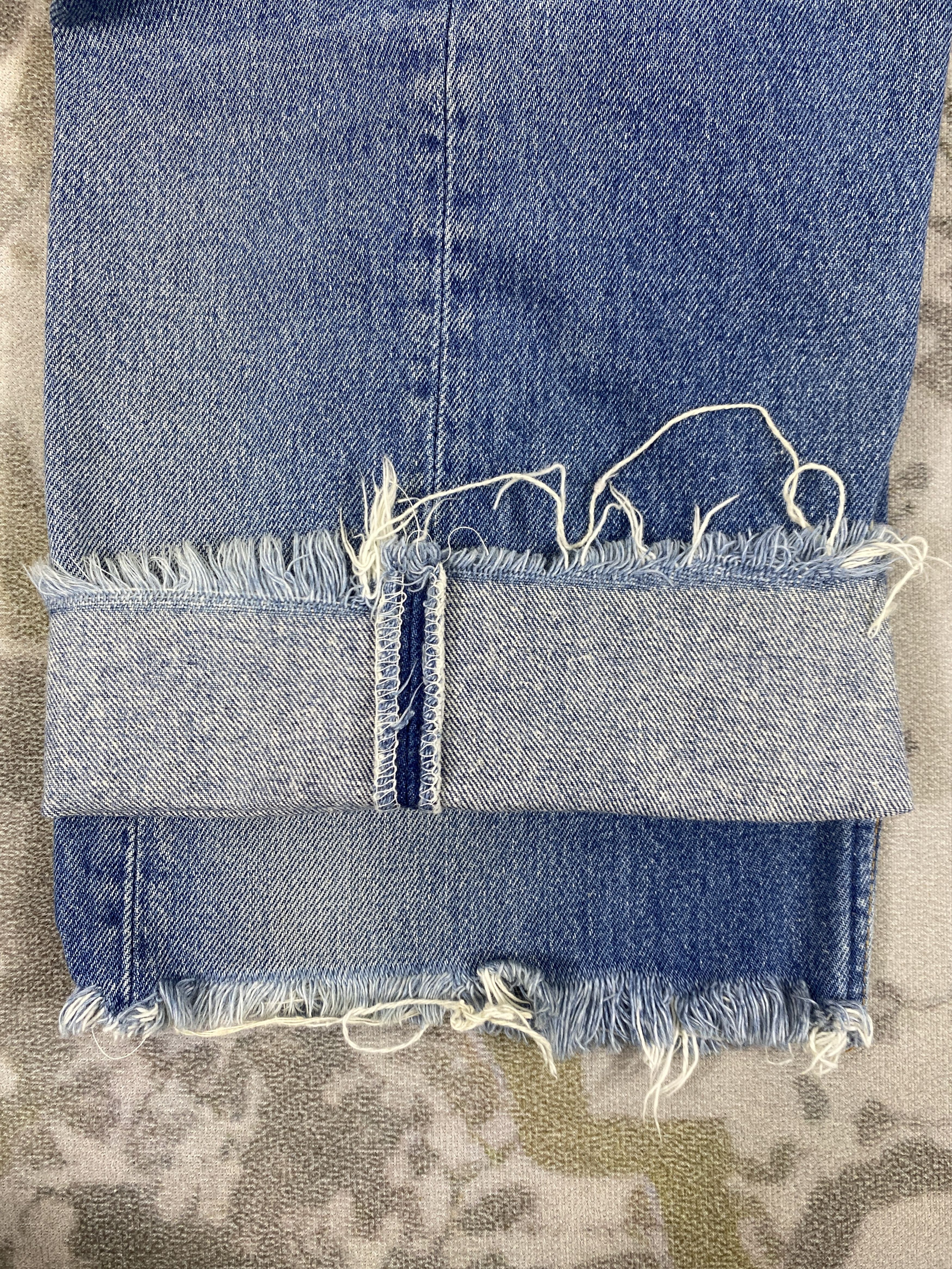 Levi's Distressed Vintage Levi's 501 Short Denim Jeans 33x12-JN3530 Size US 33 - 9 Thumbnail