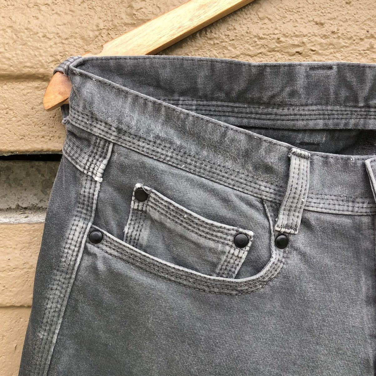 Black Barrett Black Barret Faded Distressed Short Pant Size US 30 / EU 46 - 3 Thumbnail