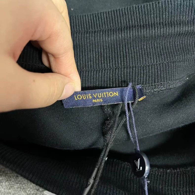 Louis Vuitton Louis Vuitton size xl Black double-sided lace-up sport shor Size US 28 / EU 44 - 2 Thumbnail