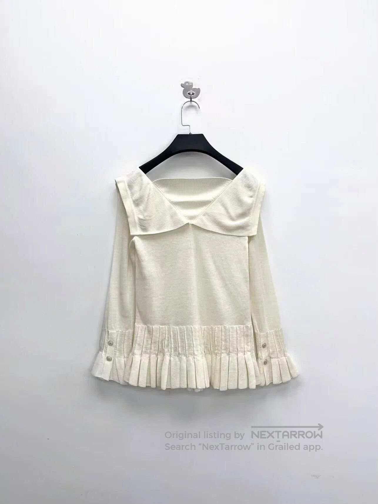 Chanel Chanel Beige School Style Knit Dress. Size XS / US 0-2 / IT 36-38 - 2 Thumbnail