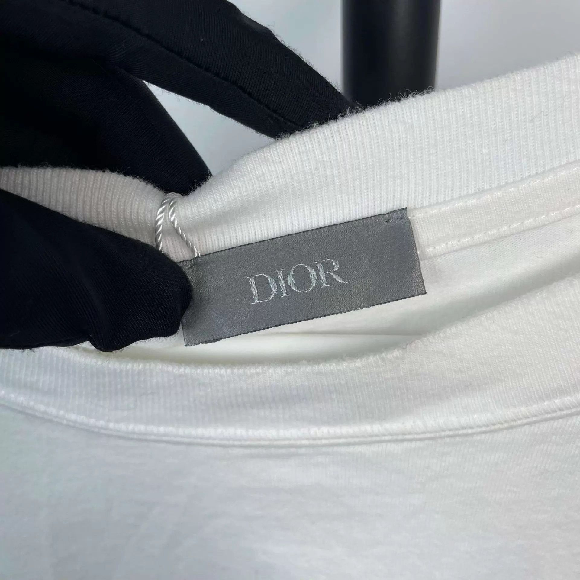 Dior Dior white short Tee L Size US L / EU 52-54 / 3 - 3 Thumbnail