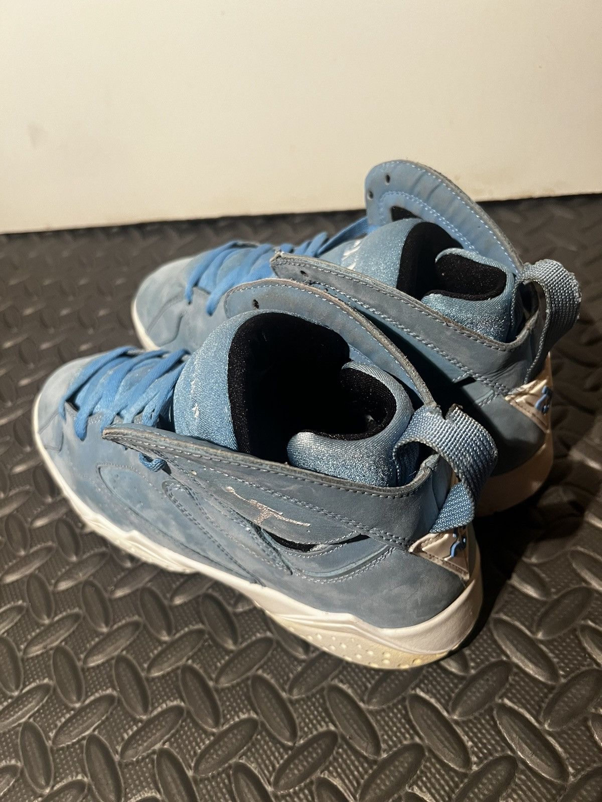 Jordan Brand Air Jordan 7 Retro Pantone Blue size 7 UNC shoes Size US 7 / EU 40 - 5 Thumbnail