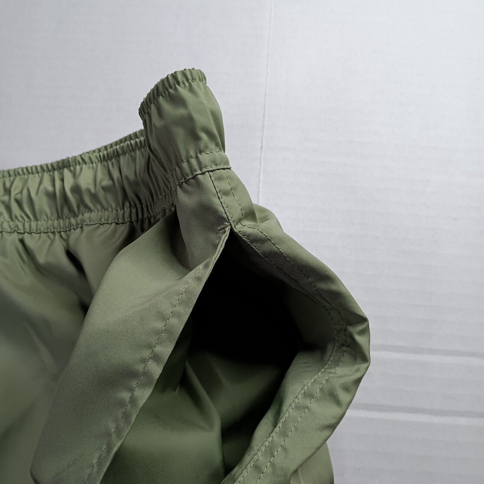 Nike Nike Men's Club Flow Relaxed Fit 6" Shorts Green Size 2XL Size US 42 / EU 58 - 3 Thumbnail