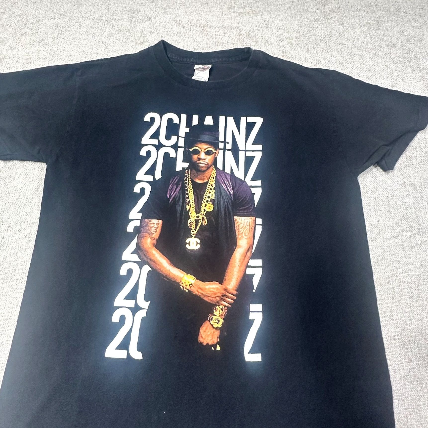Toogood VINTAGE 2 Chainz Men M T-Shirt Graphic Print Licensed Tour Rap Official 2014 Too Good to be T.R.U. Grammy-Winning USA Concert Band Music Mens Size ONE SIZE - 3 Thumbnail