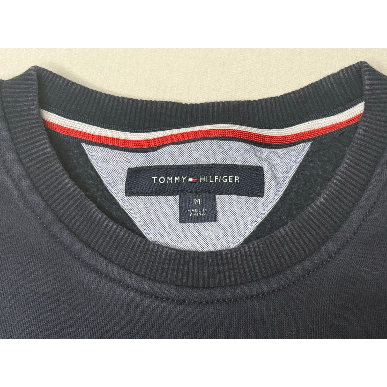 Tommy Hilfiger Tommy Hilfiger Color Block Crewneck Sweatshirt Medium Size US M / EU 48-50 / 2 - 3 Thumbnail