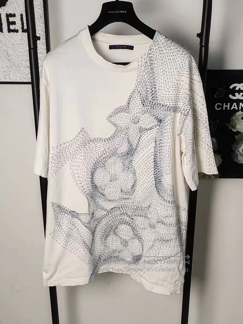 Louis Vuitton Louis Vuitton Three-flower sketch short sleeve Size US XXL / EU 58 / 5 - 1 Thumbnail