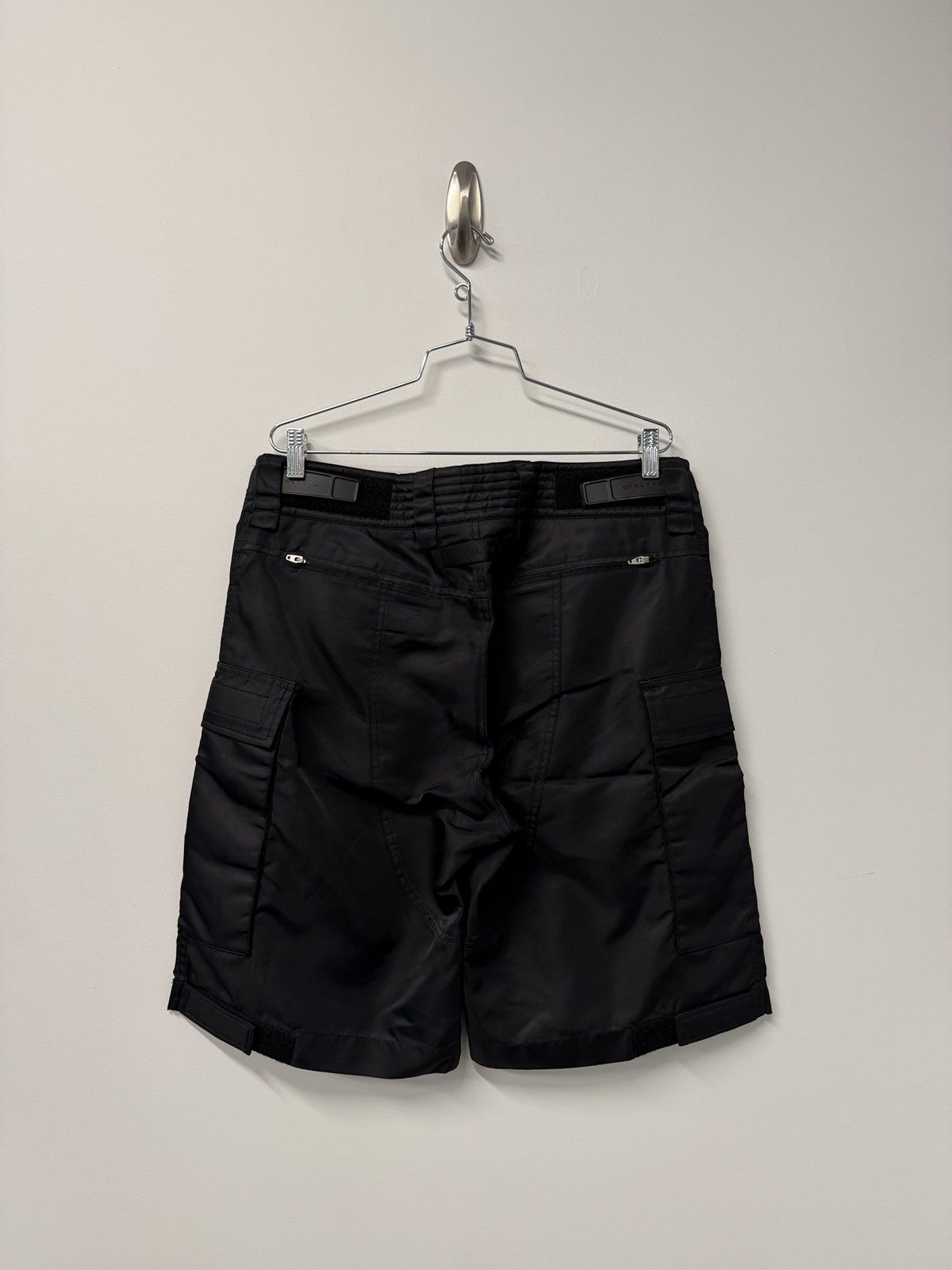 1017 ALYX 9SM Tactical Shorts Size US 32 / EU 48 - 2 Thumbnail