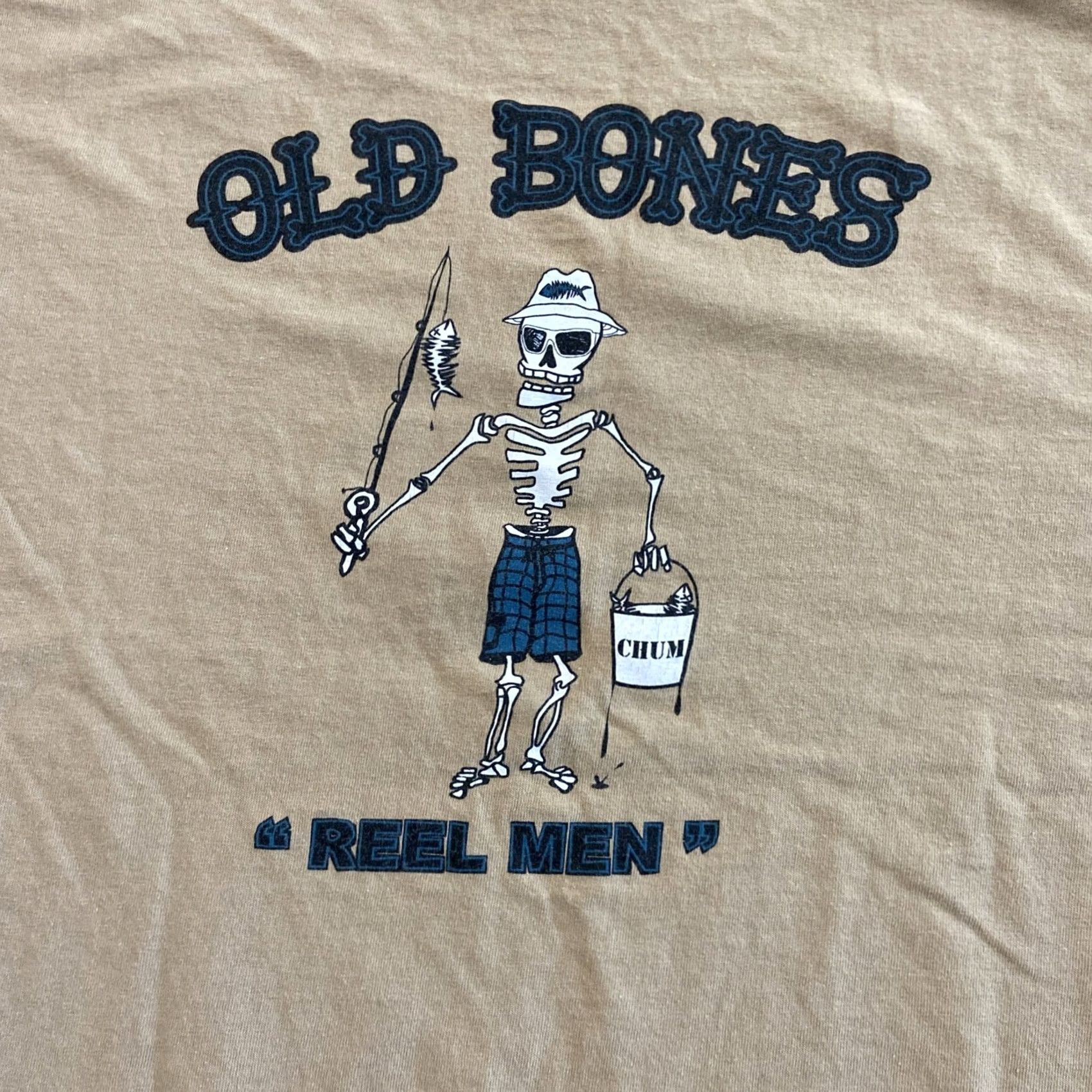Gildan VINTAGE Old Bones Reel Men Skeleton Rod Funny Humor Fisherman Graphic Tee XL Size US XL / EU 56 / 4 - 7 Thumbnail