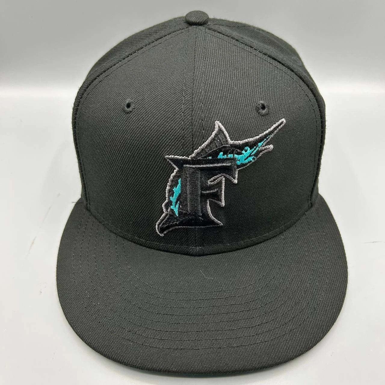 New Era Florida Marlins Hat Men 7 3/8 Black Blue MLB Fitted Cap Size ONE SIZE - 1 Thumbnail
