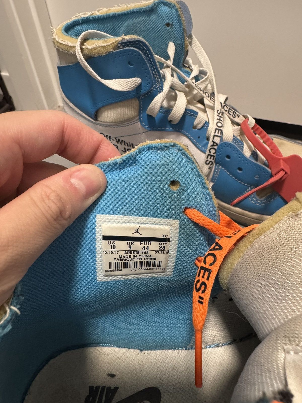 Nike × Off-White Air Jordan 1 Retro High OG 'UNC' Off White Size US 10 / EU 43 - 5 Thumbnail