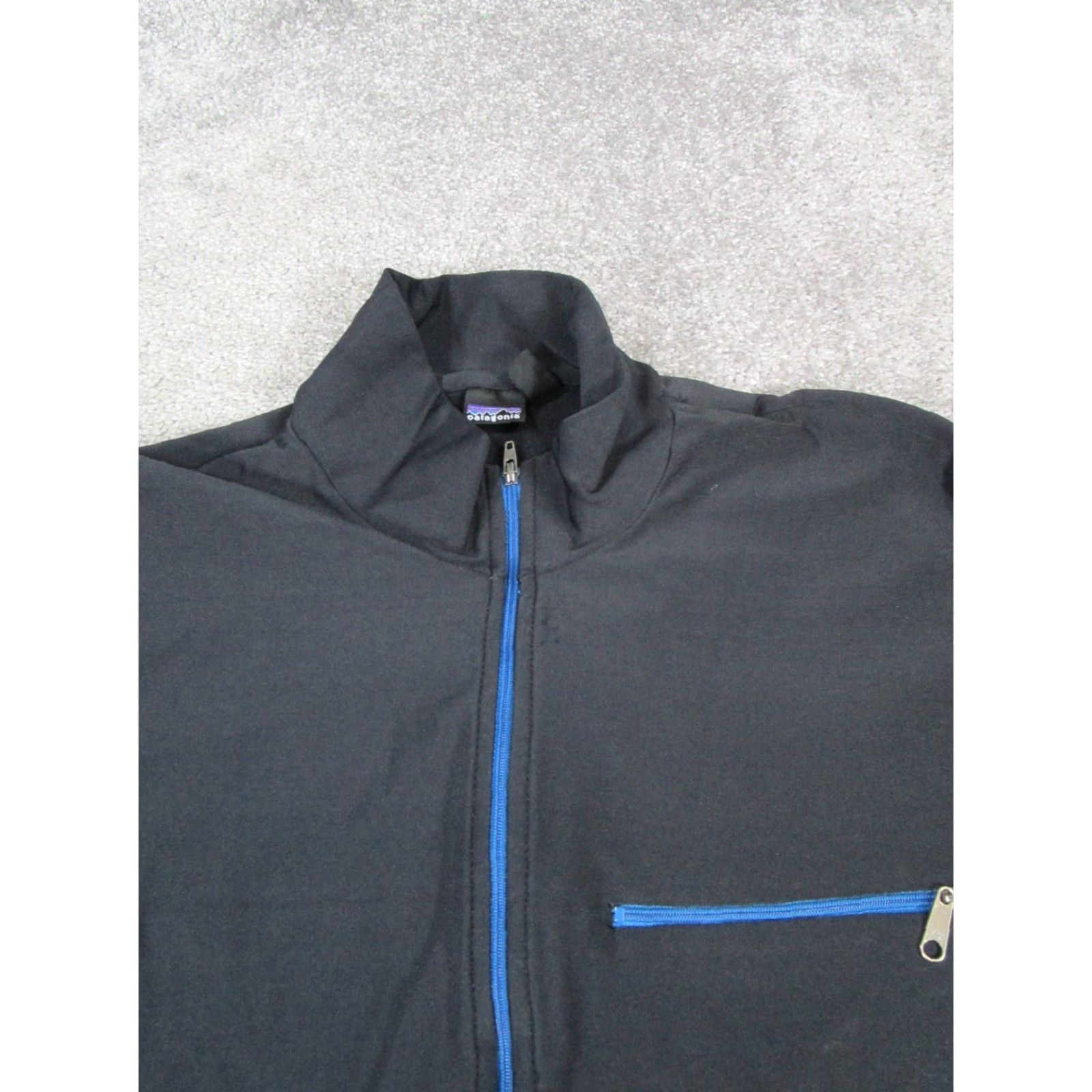 Patagonia VINTAGE Patagonia Sweater Mens L Black Quarter Zip Soft Shell Pullover Golf Hiking Walking Mock Neck/Long Sleeve Regular Fit Size US L / EU 52-54 / 3 - 2 Thumbnail