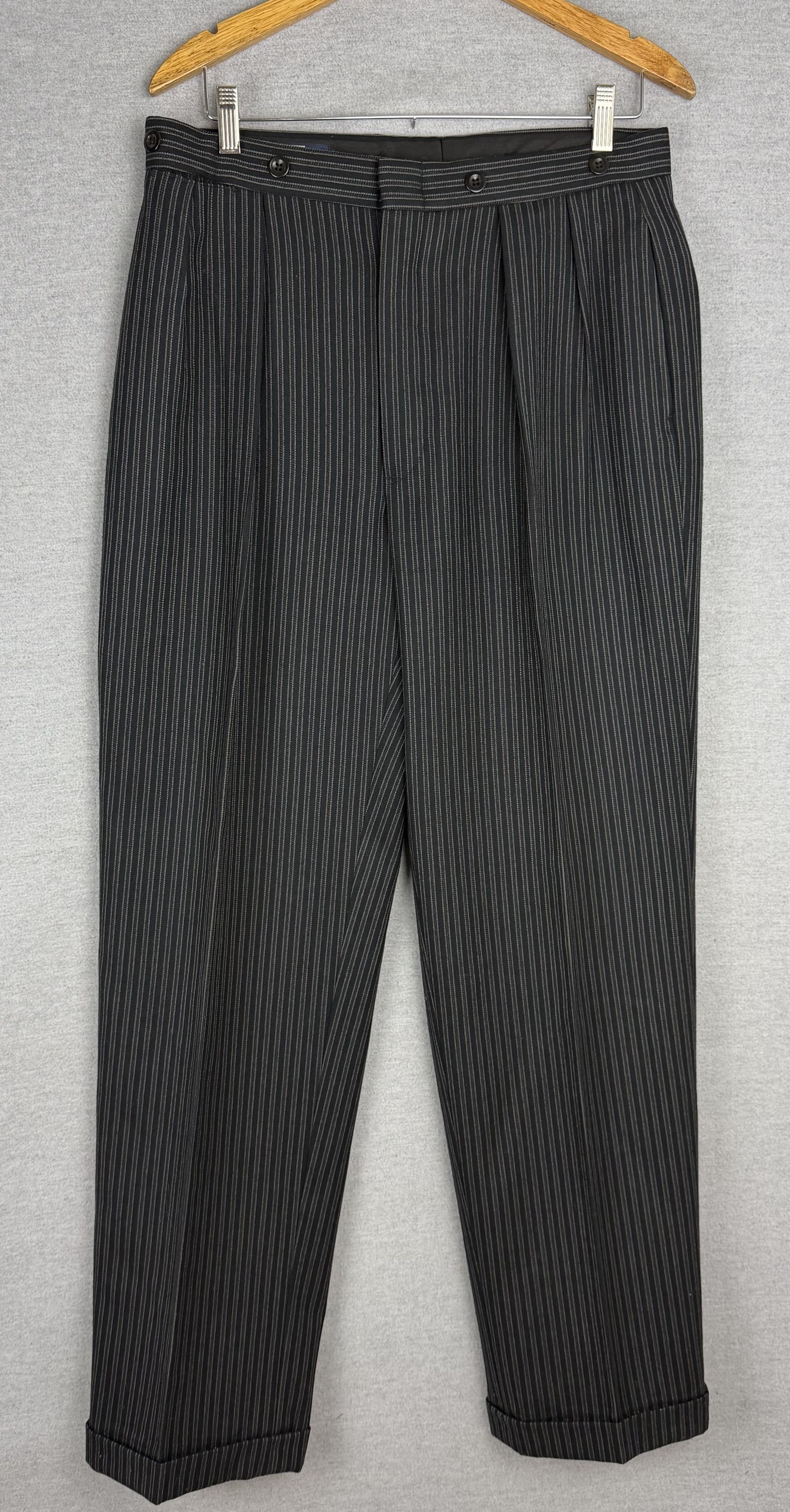 Polo Ralph Lauren Polo Ralph Lauren Mens Pinstripe Pleated Buckleback 32x32 Size US 32 / EU 48 - 1 Thumbnail