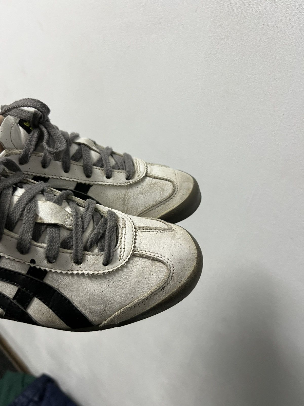 Asics Vintage Asics Onitsuka Tiger White Low Top Sneakers Size US 6.5 / EU 39-40 - 6 Thumbnail