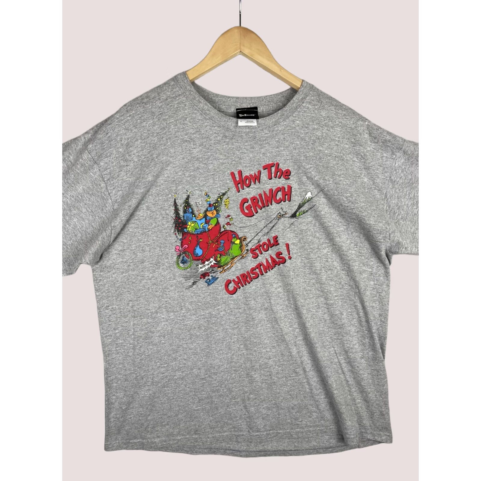 Vintage VINTAGE Grinch Shirt Mens XL Gray Dr Seuss How The Grinch Stole Christmas Tee Size US XL / EU 56 / 4 - 1 Thumbnail