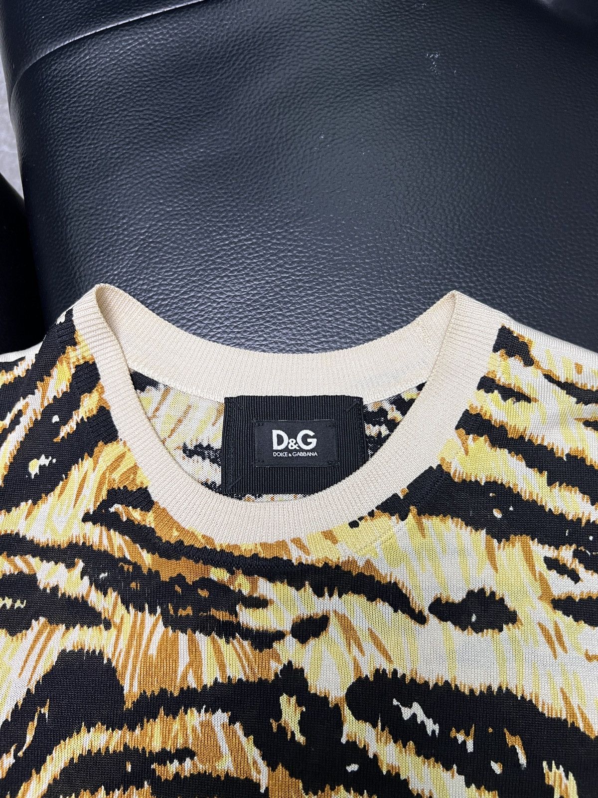Dolce & Gabbana Dolce&Gabbana by D&G Tiger Pattern Knit Short Sleeve Size S / US 4 / IT 40 - 4 Thumbnail