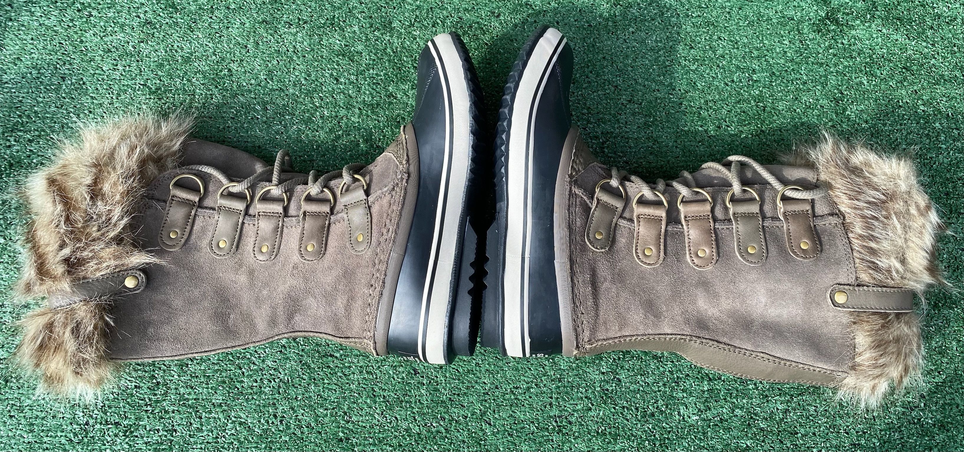 SOREL Sorel Joan Of Arctic Grey Suede Faux Fur Trimmed Boots 7.5 Size US 7.5 / IT 37.5 - 10 Thumbnail