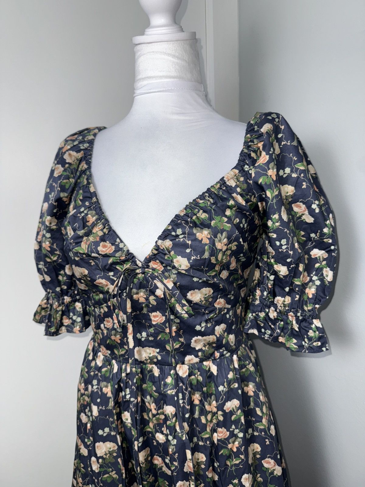 Other Hill House Home The Ophelia Dress in Navy Bluebonnet/Size M Size M / US 6-8 / IT 42-44 - 4 Thumbnail