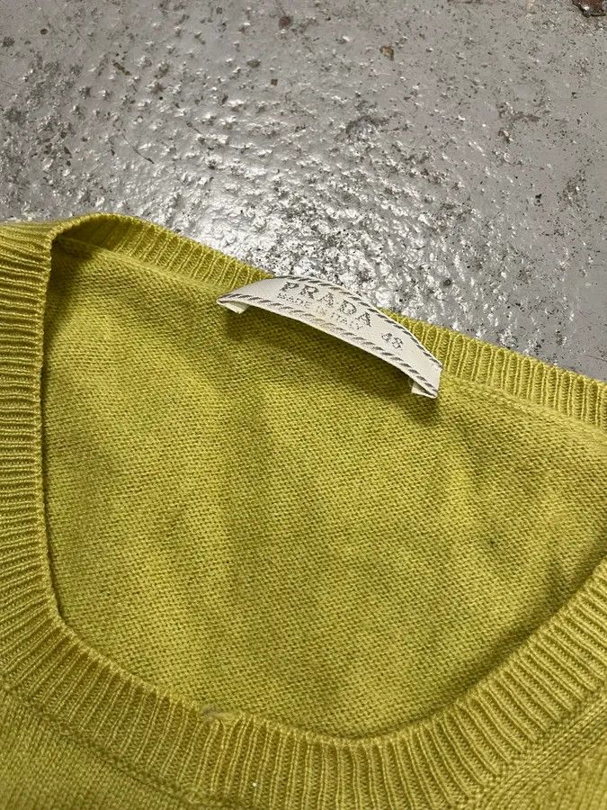 Prada 2000s Prada Sage Green Elbow Patch Wool & Cachemere Sweater Size US S / EU 44-46 / 1 - 8 Thumbnail
