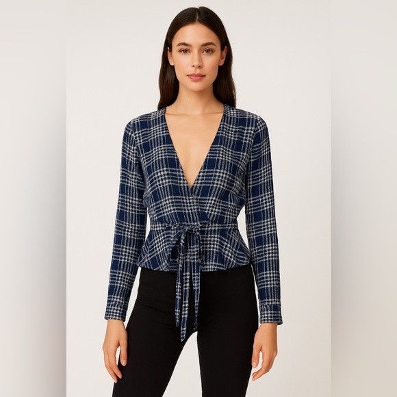 Aritzia Wilfred Free Navy White Plaid Wrap Tie Blouse XS Size XS / US 0-2 / IT 36-38 - 1 Thumbnail