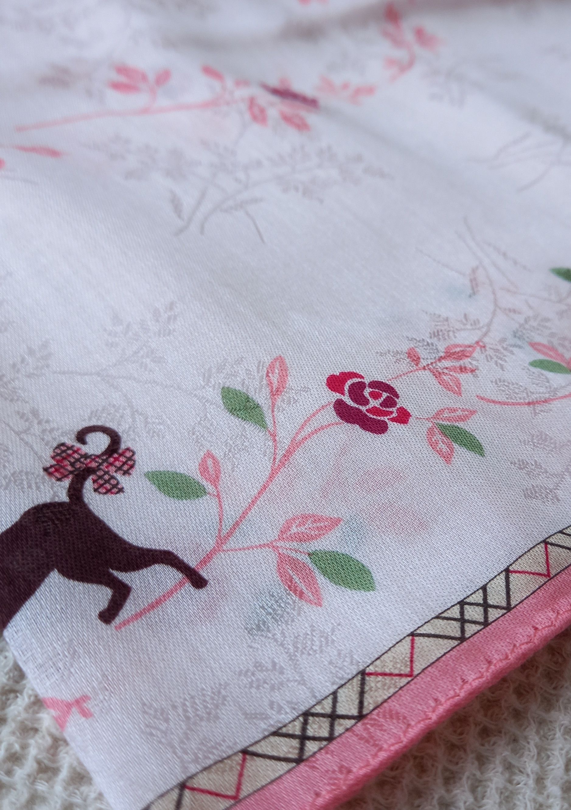 Burberry × Vintage NEW Rare Vintage Burberry Bandana/Handkerchief Cat kitten Size ONE SIZE - 4 Thumbnail