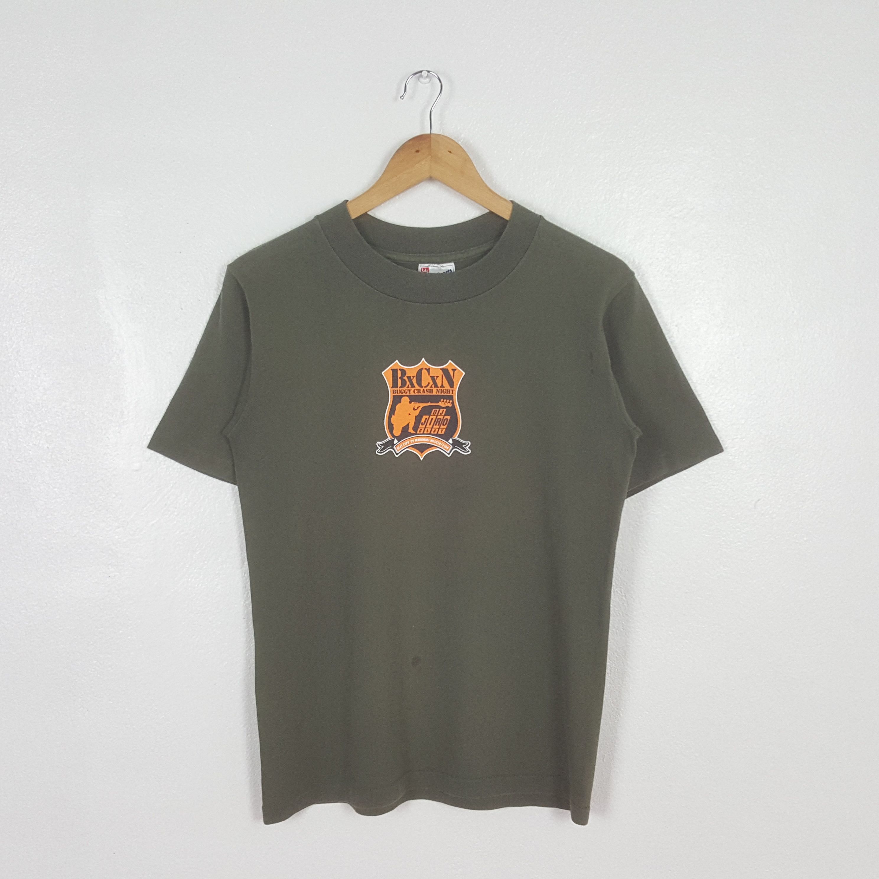Vintage Vintage Buggy Crash Night Tshirt C312N8 Size US S / EU 44-46 / 1 - 3 Thumbnail
