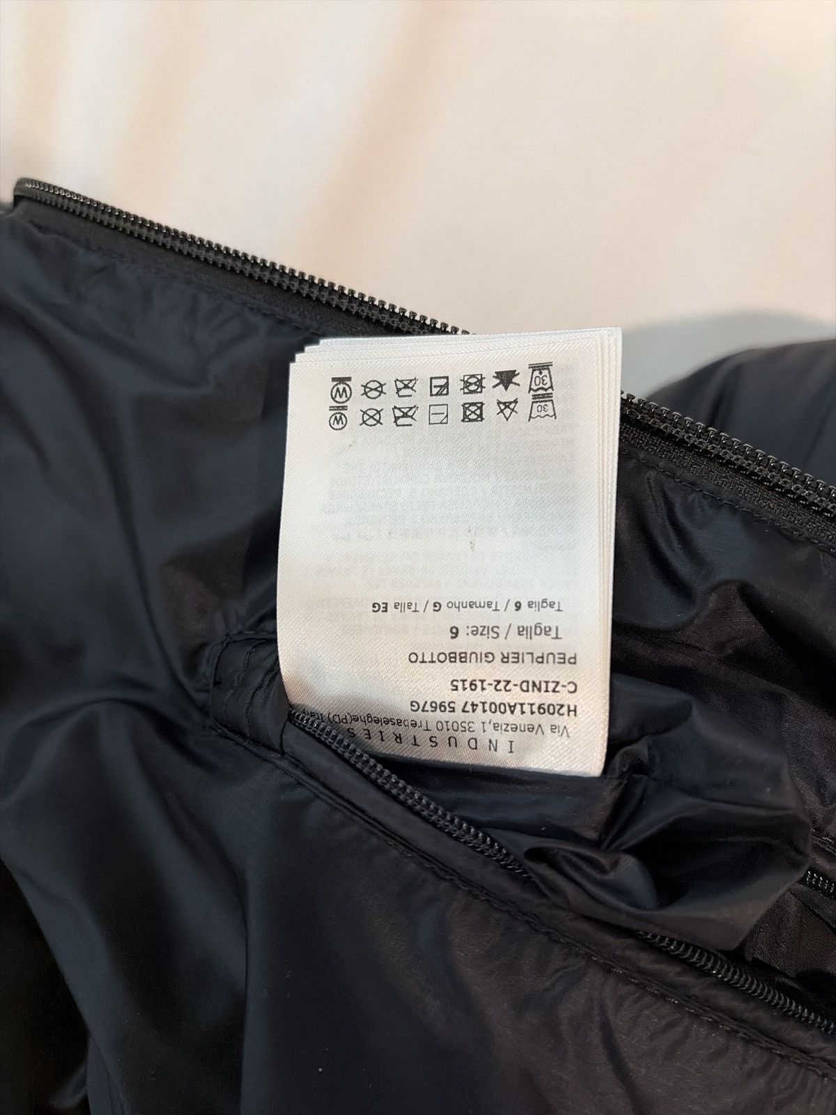 Moncler Moncler Navy Blue & Black PEUPLIER GIUBBOTTO Size US XL / EU 56 / 4 - 18 Thumbnail