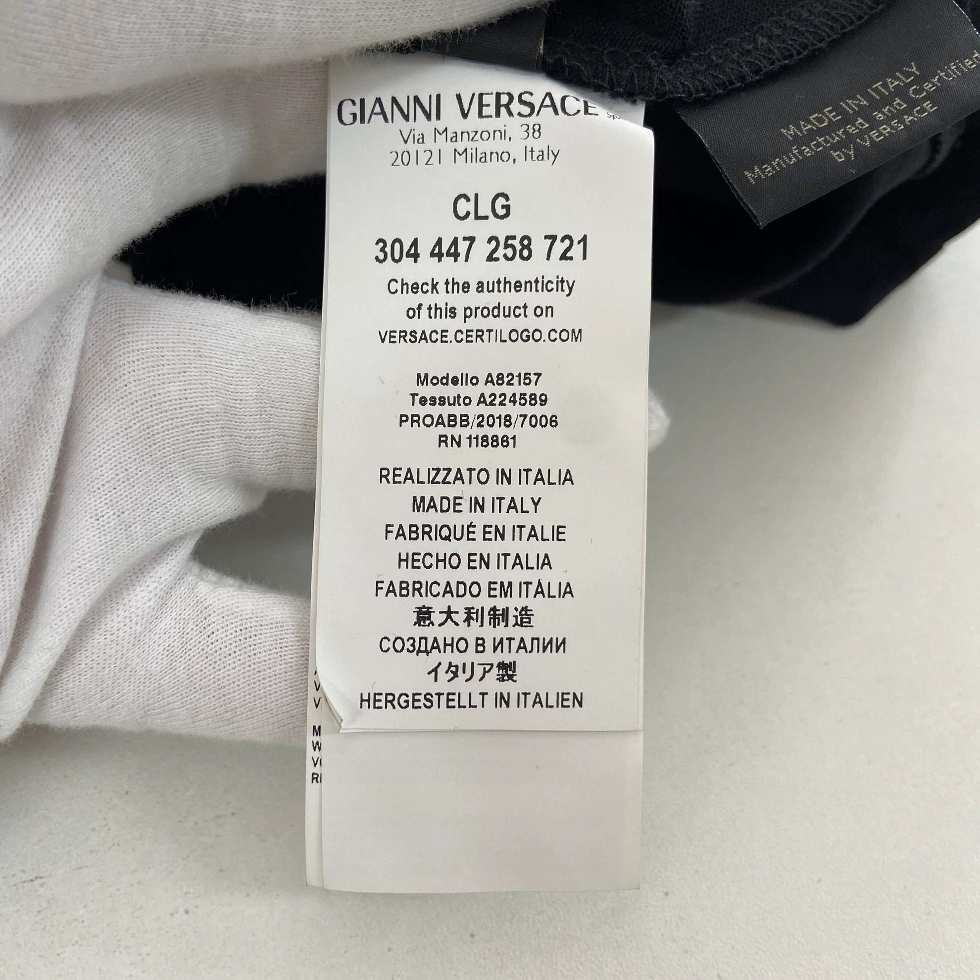 Versace Versace Black Logo T-Shirt L With Tags 5646 Size L / US 10 / IT 46 - 7 Thumbnail