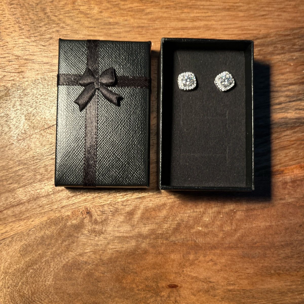 Other Moissanite earrings Size ONE SIZE - 8 Thumbnail