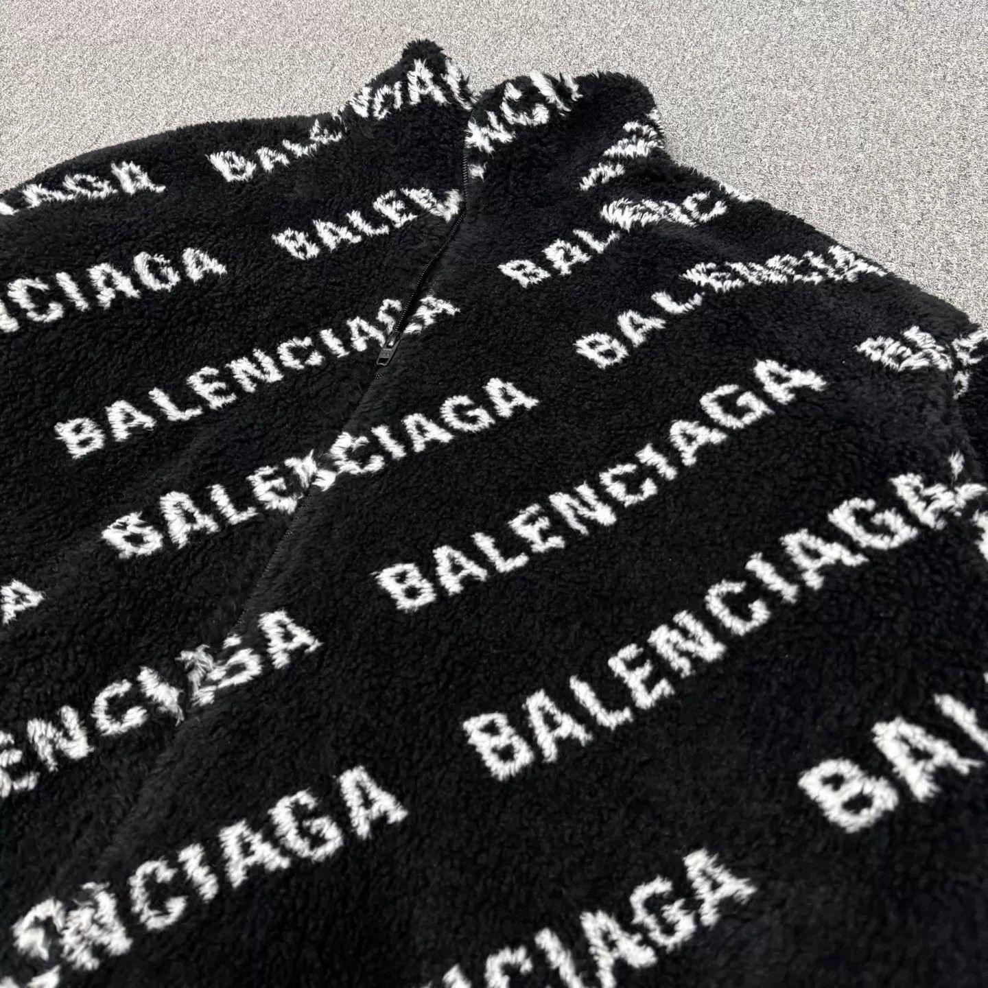 Balenciaga Balenciaga all over print teddy jacket Women's 34 99 new Size XXS / US 00 / IT 34 - 4 Thumbnail