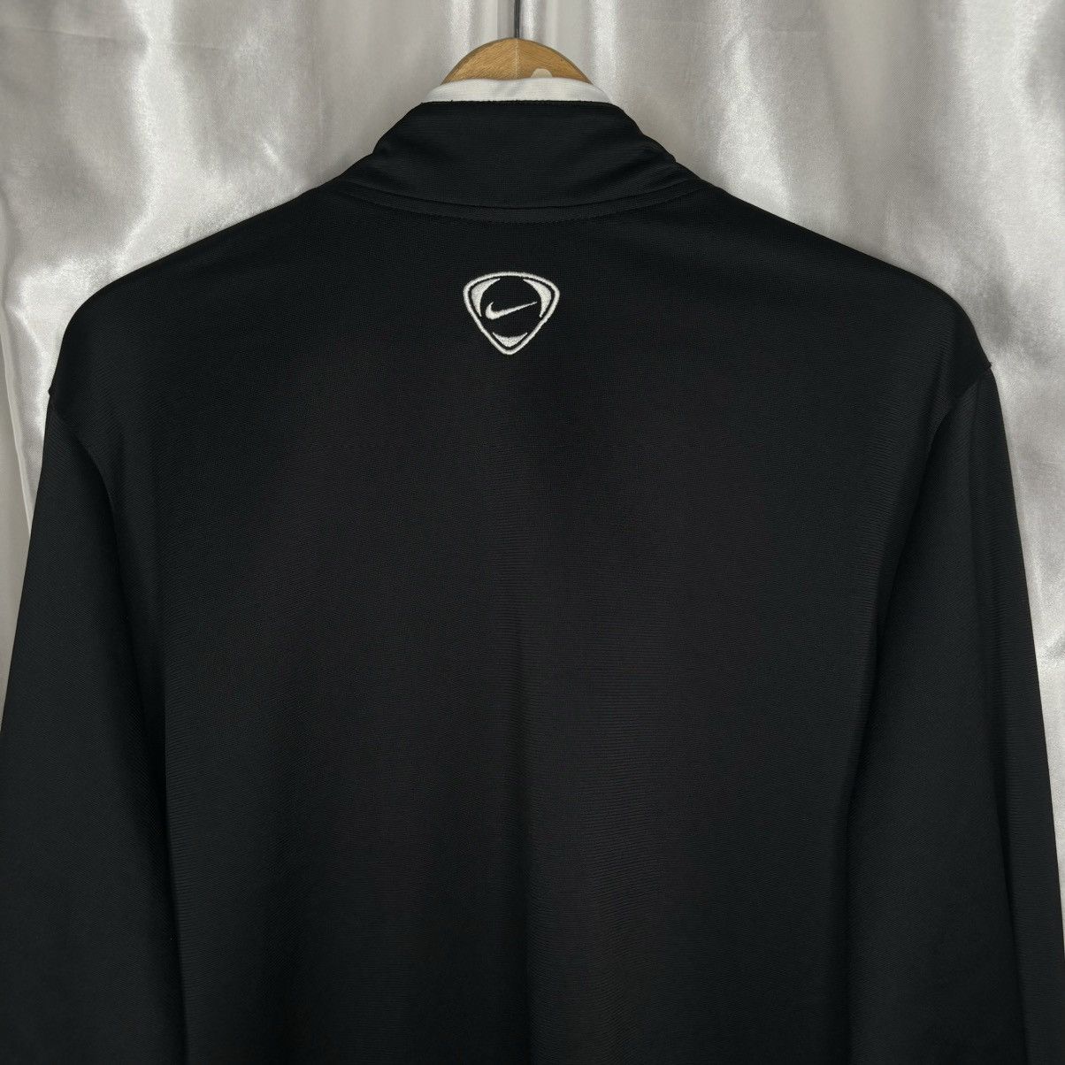 Nike vintage Nike zip sweatshirt with zipper black logo Size US L / EU 52-54 / 3 - 5 Thumbnail