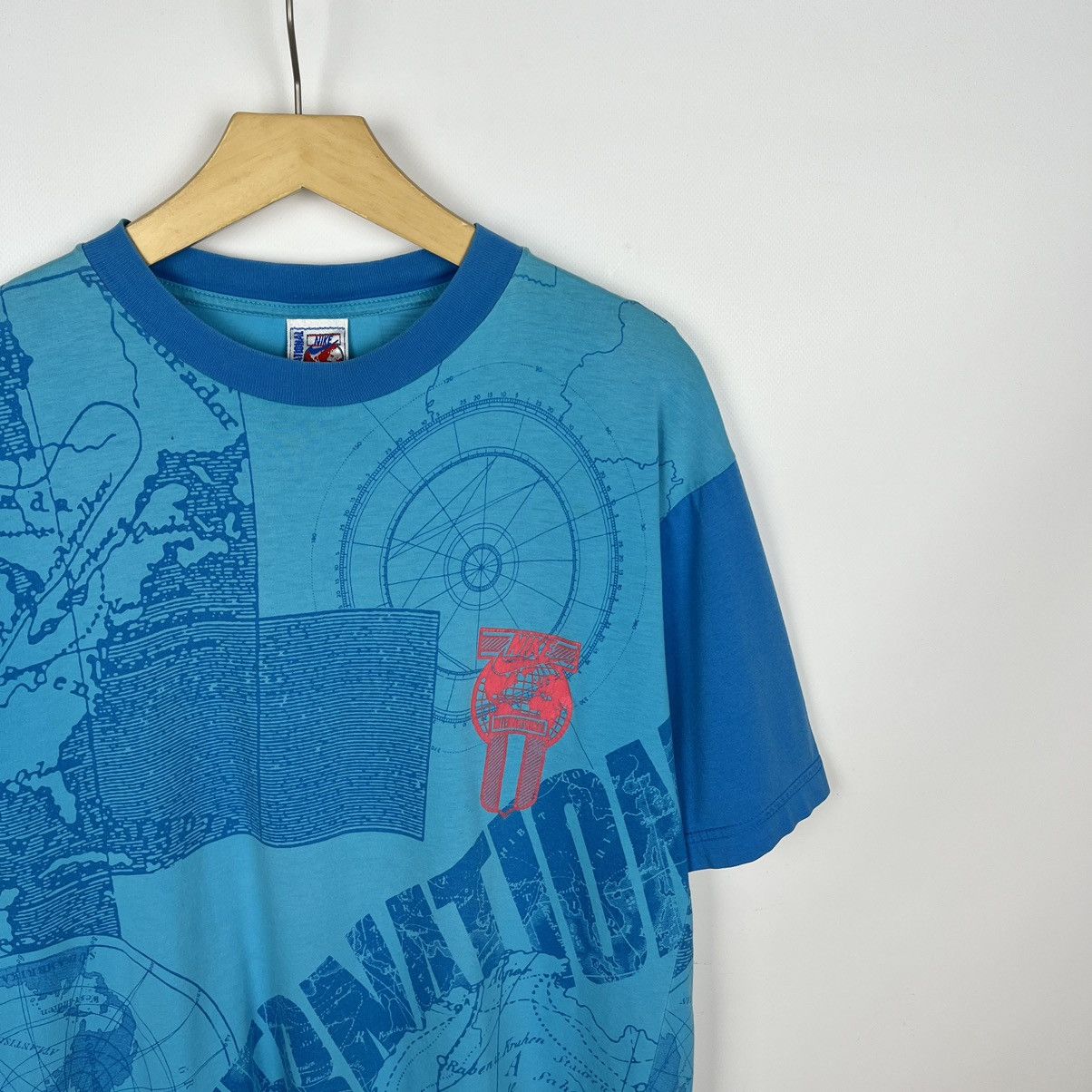Nike Vintage Nike International y2k AOP rare tee 90’s Size US L / EU 52-54 / 3 - 2 Thumbnail