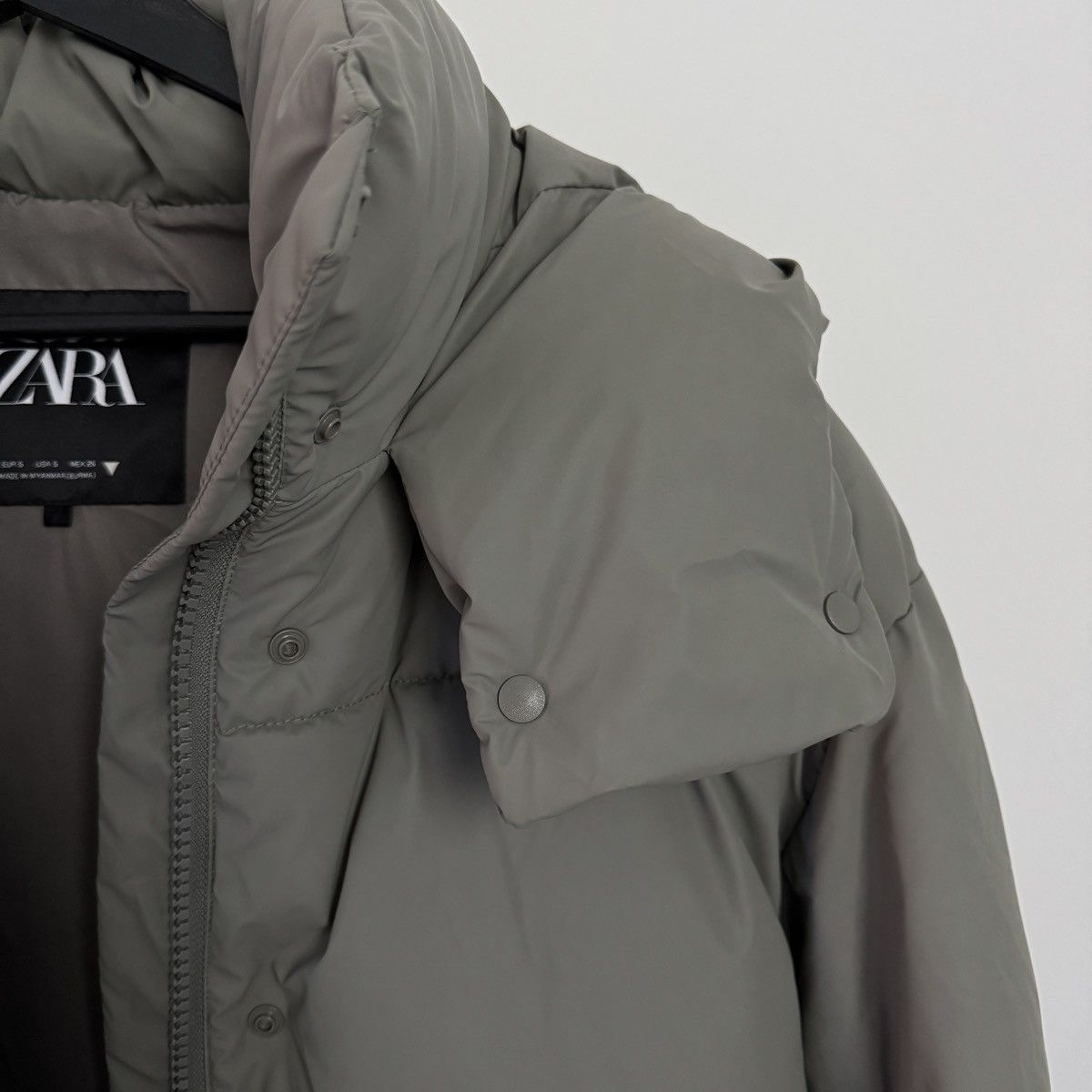 Zara RUBBERIZED PUFFER JACKET Size US S / EU 44-46 / 1 - 3 Thumbnail