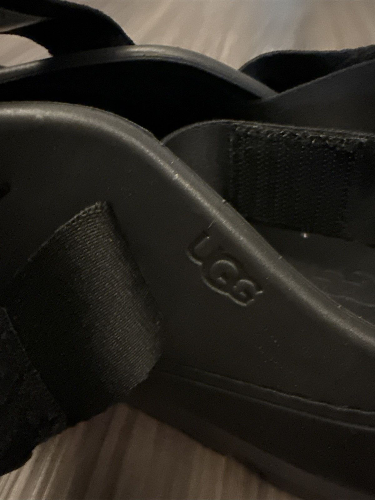 Ugg UGG M Stratus Sandals Black Size 13 | Adjustable Straps Size US 13 / EU 46 - 7 Thumbnail