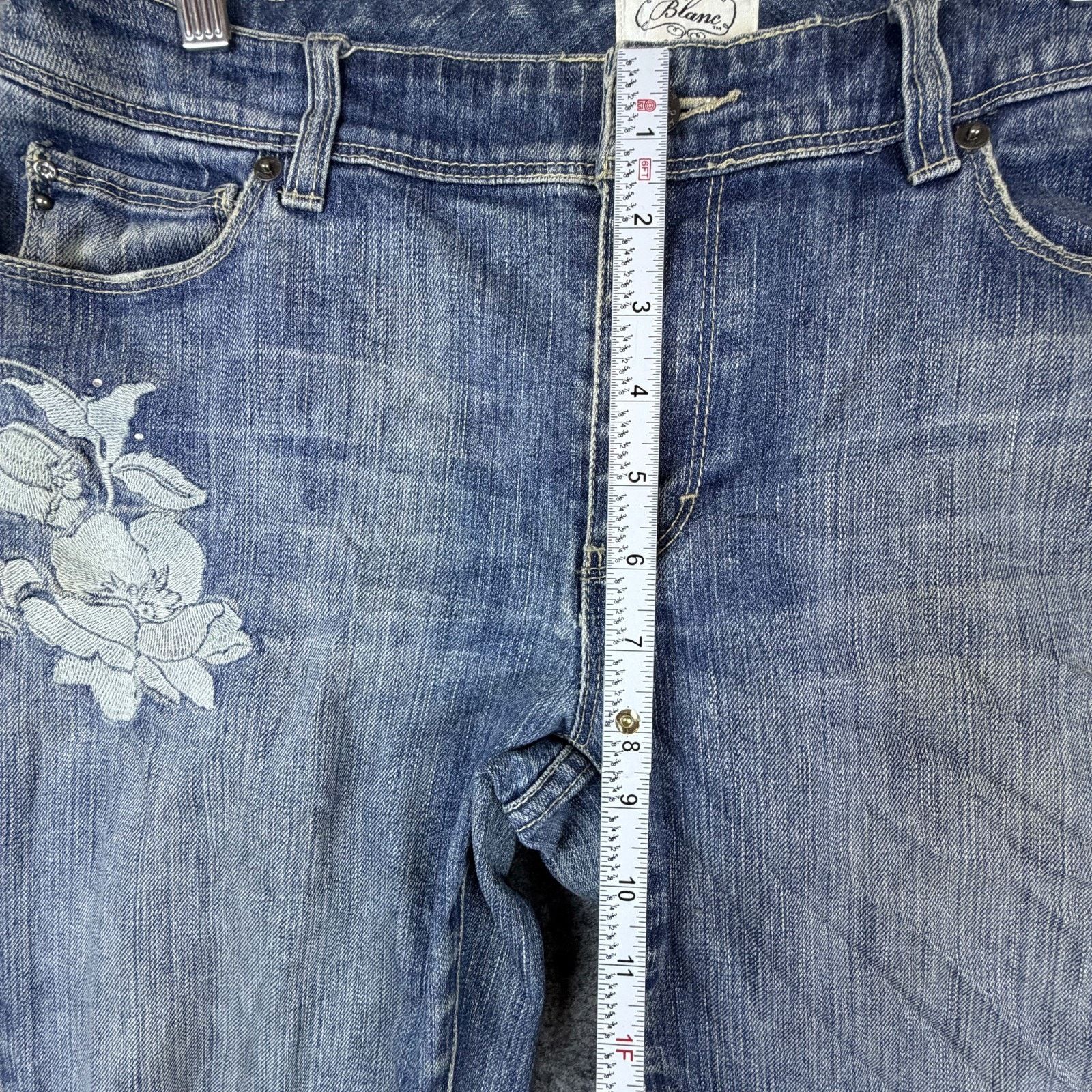 White House Black Market Y2K White House Black Market Blanc Jeans Womens 8 Roses Size 30" / US 8 / IT 44 - 5 Thumbnail