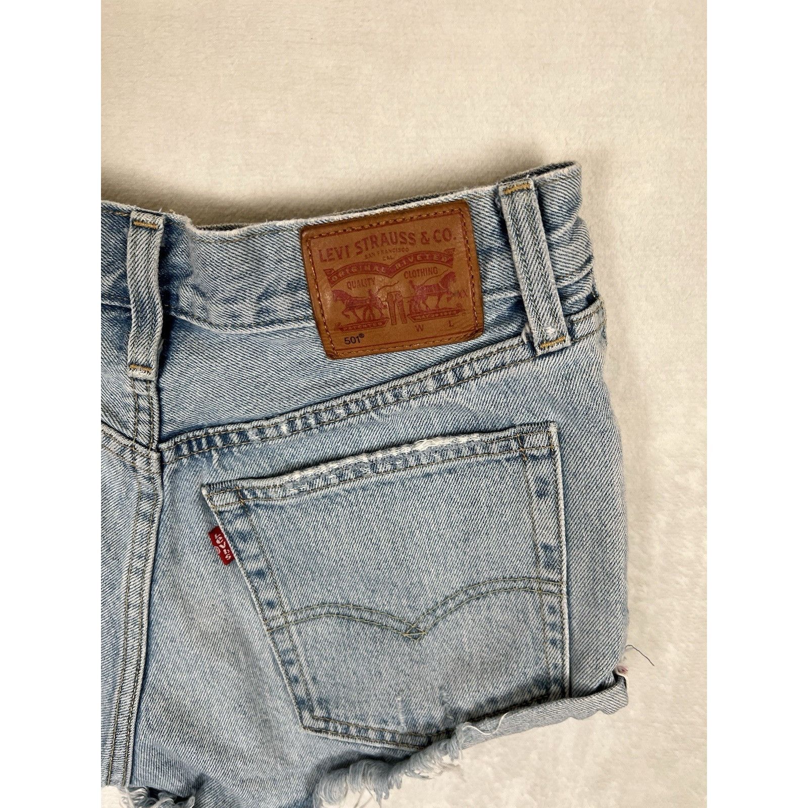 Levi's Levi’s 501 Selvedge Daisy Duke Jean Shorts Women’s Size 25 D Size 25" / US 0 / IT 36 - 7 Thumbnail