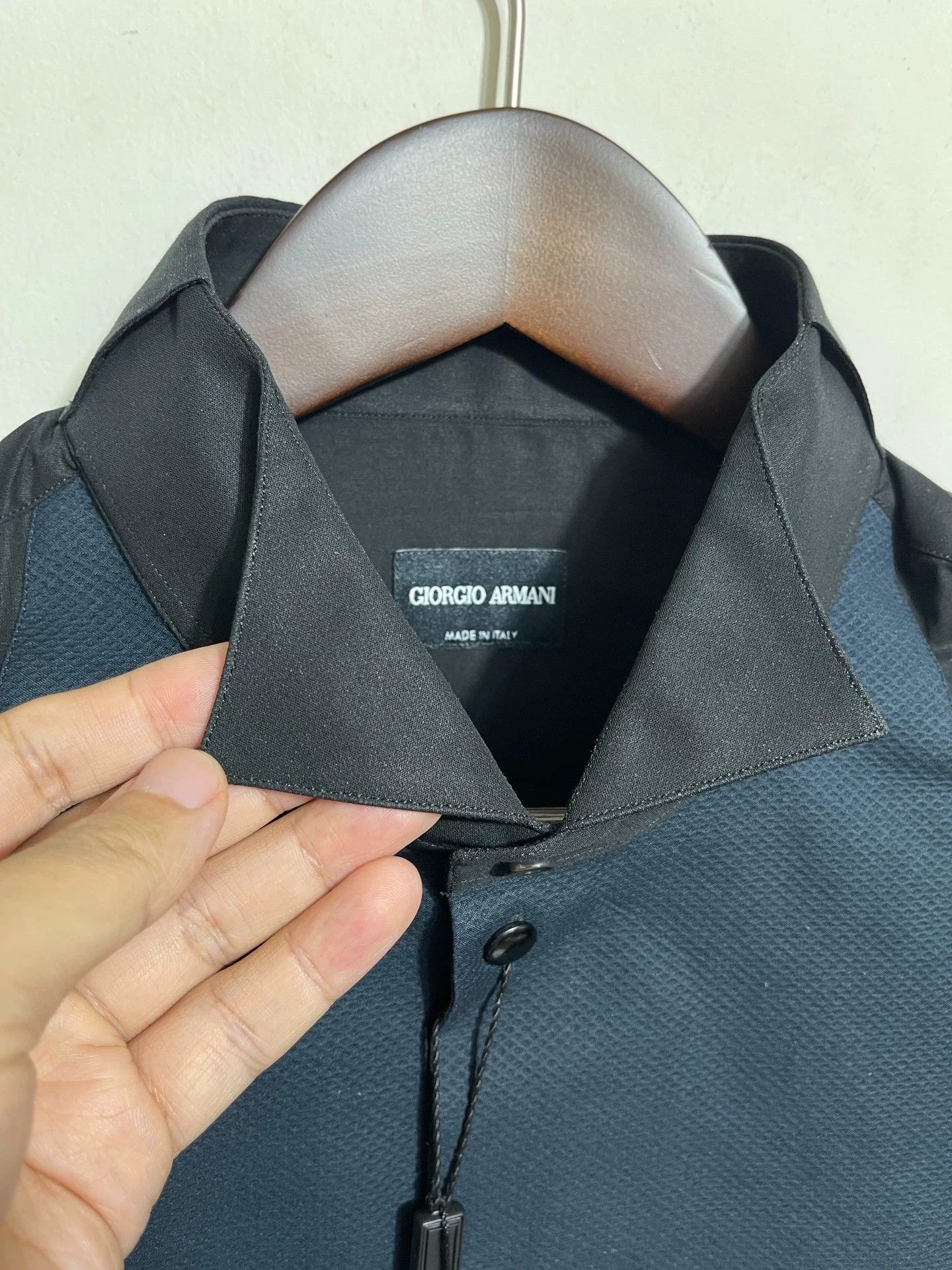 Giorgio Armani Giorgio Armani Slim Fit Formal Shirt 42 (Italian) Size US L / EU 52-54 / 3 - 3 Thumbnail