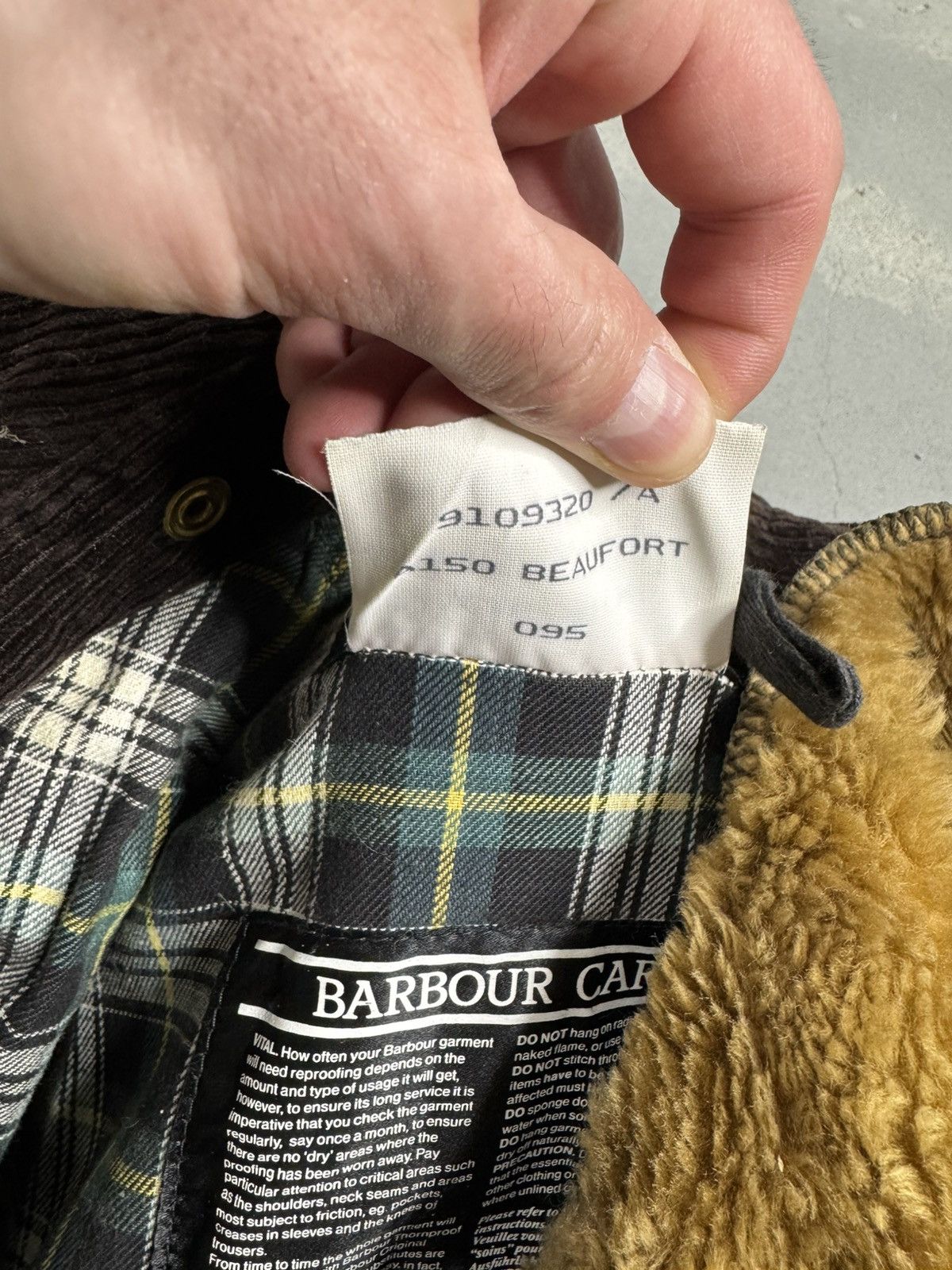 Barbour × Vintage Vintage Barbour Beafourt 2 in 1 Waxed Waistcoat C36/91 cm Size US L / EU 52-54 / 3 - 8 Thumbnail