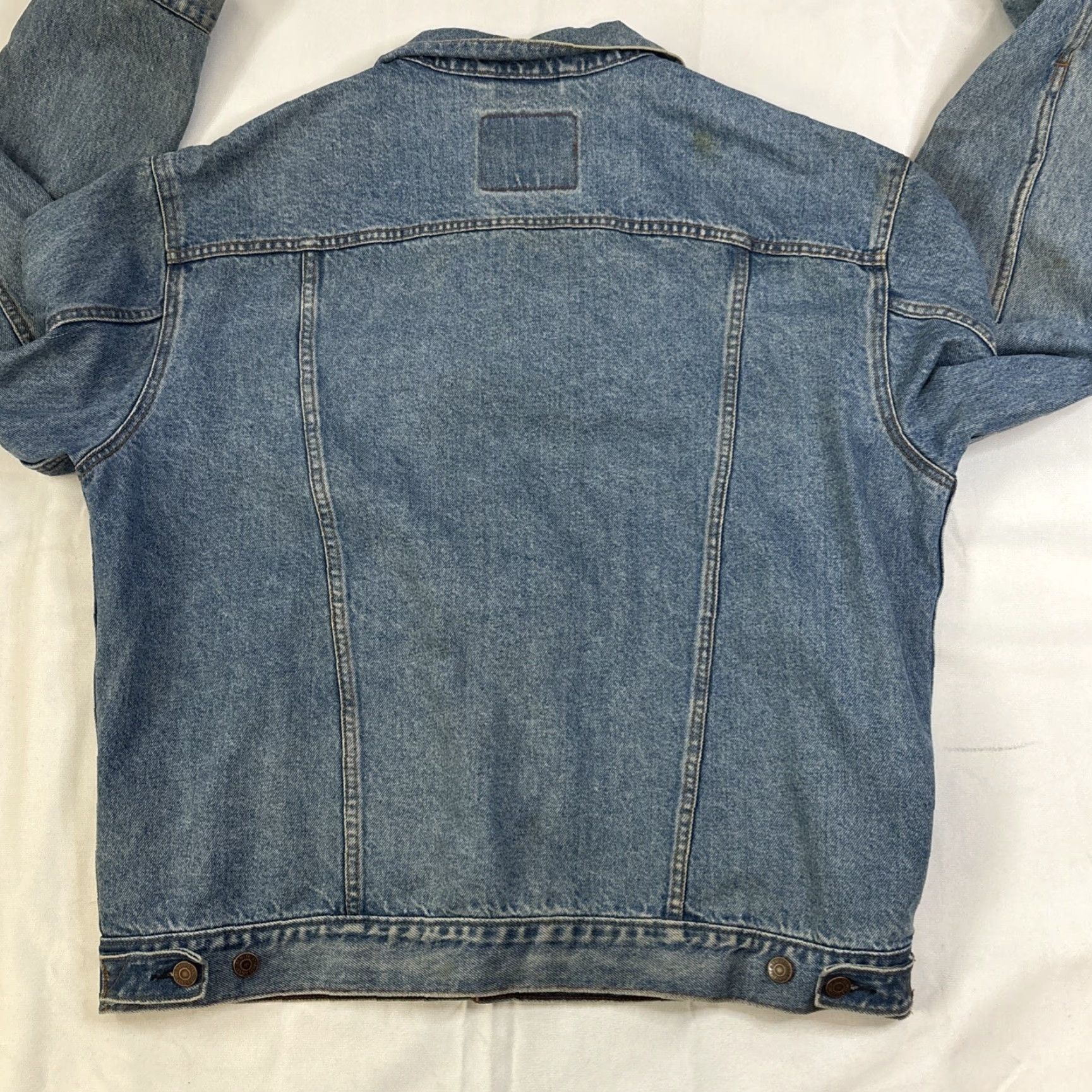 Levi's VINTAGE Levi's Trucker Jacket Mens XL Blue Denim Euc Lined Plaid Accents Size US 36 / EU 52 - 7 Thumbnail