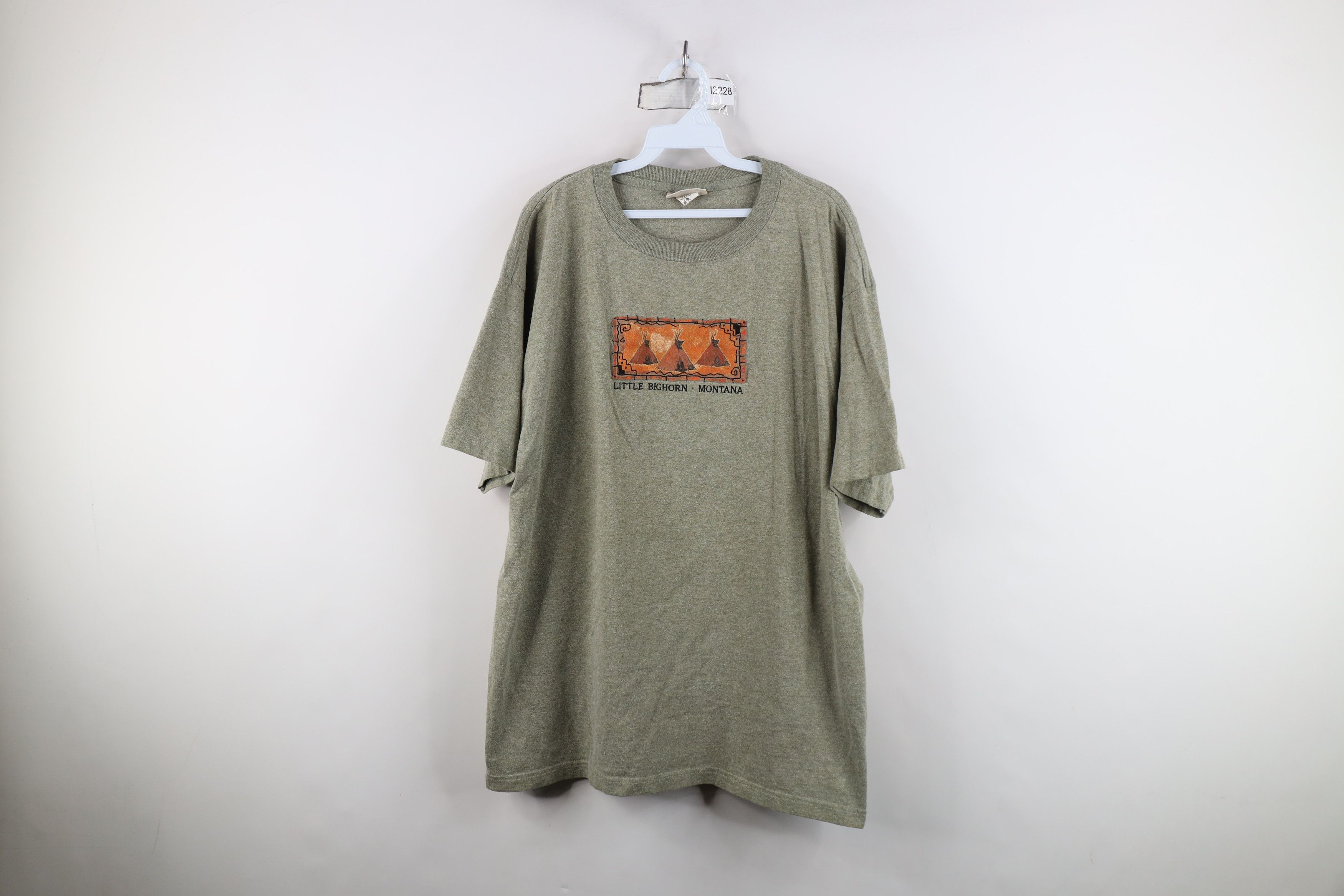 Vintage Vintage 90s Streetwear Little Bighorn Montana T-Shirt Green Size US XL / EU 56 / 4 - 1 Thumbnail