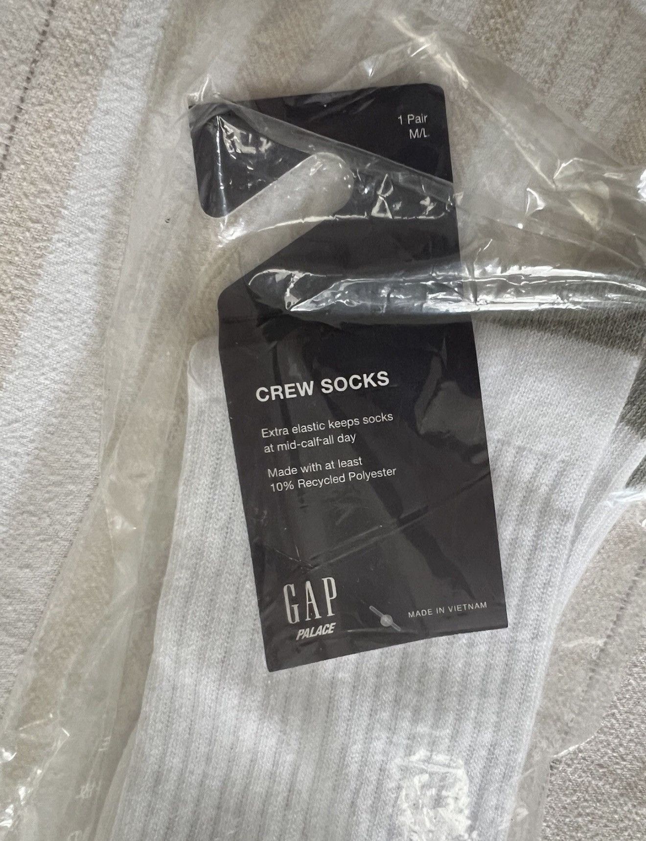 Gap × Palace Palace x Gap Crew Sock in White Size M/L Spring 2024 Size ONE SIZE - 4 Thumbnail