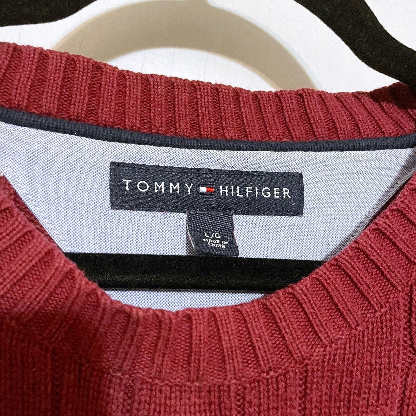 Tommy Hilfiger Tommy Hilfiger Mens Sweater Size L Red Cable Knit Burgundy Size XL / US 12-14 / IT 48-50 - 3 Thumbnail