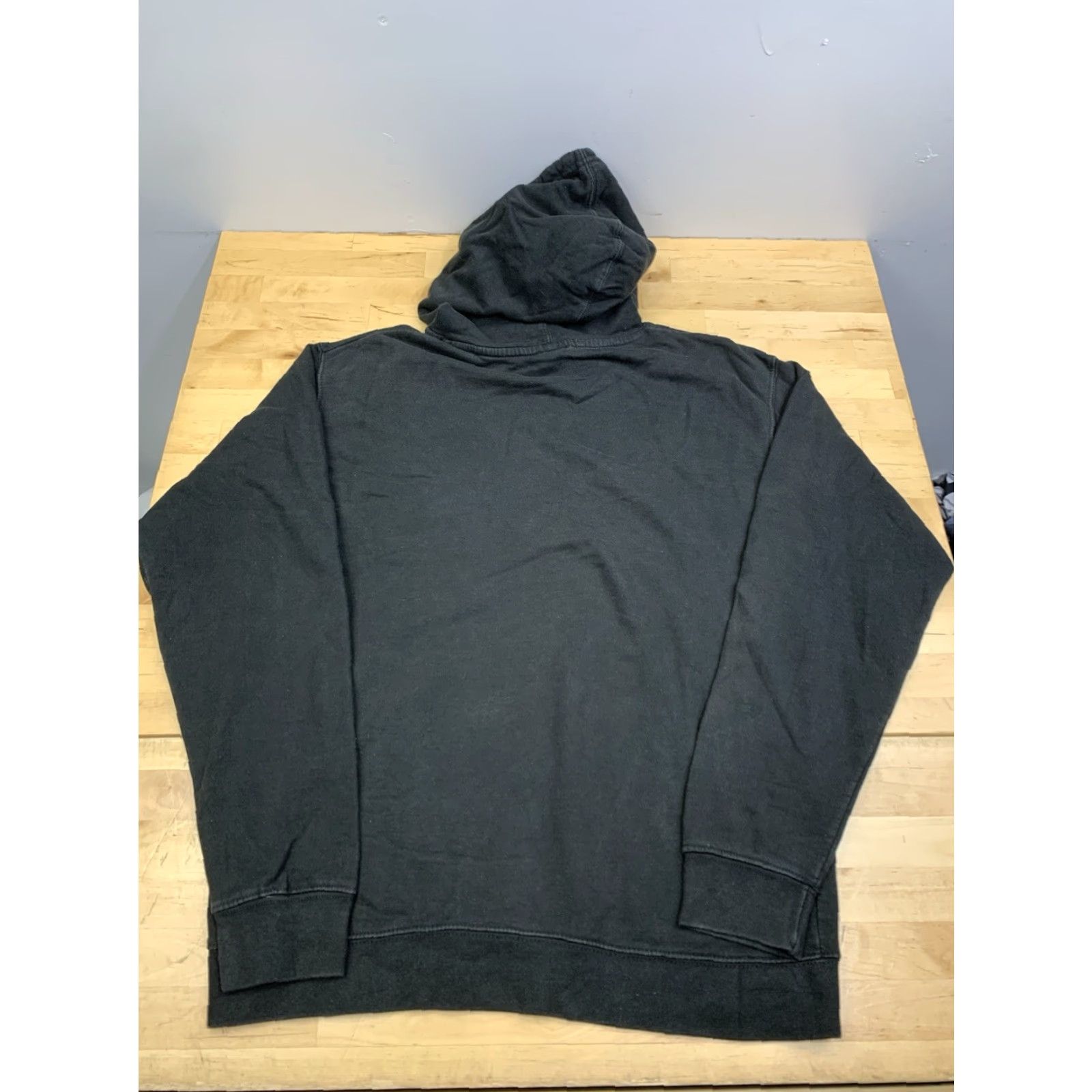 Fox Racing Fox Hoodie Mens M Black Pullover Drawstring Graphic Print Hooded Pockets Casual Y2K Racing Outdoor Sports Motorcycle Gym & Training Walking Vintage? Size US M / EU 48-50 / 2 - 7 Thumbnail