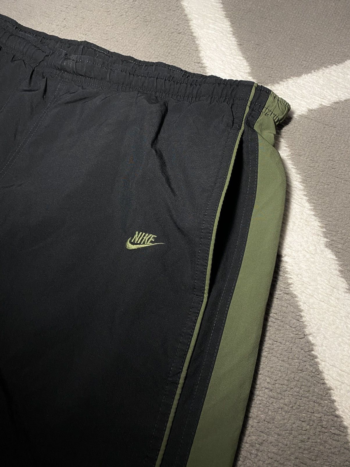 Nike × Vintage Vintage 00’s Nike Swoosh Baggy Staight Fit Sweatpants TN Size US 34 / EU 50 - 9 Thumbnail